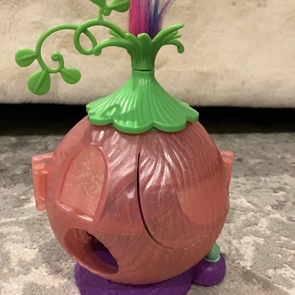 TROLLS Poppy’s coronation pod toy - Picture 3 of 9